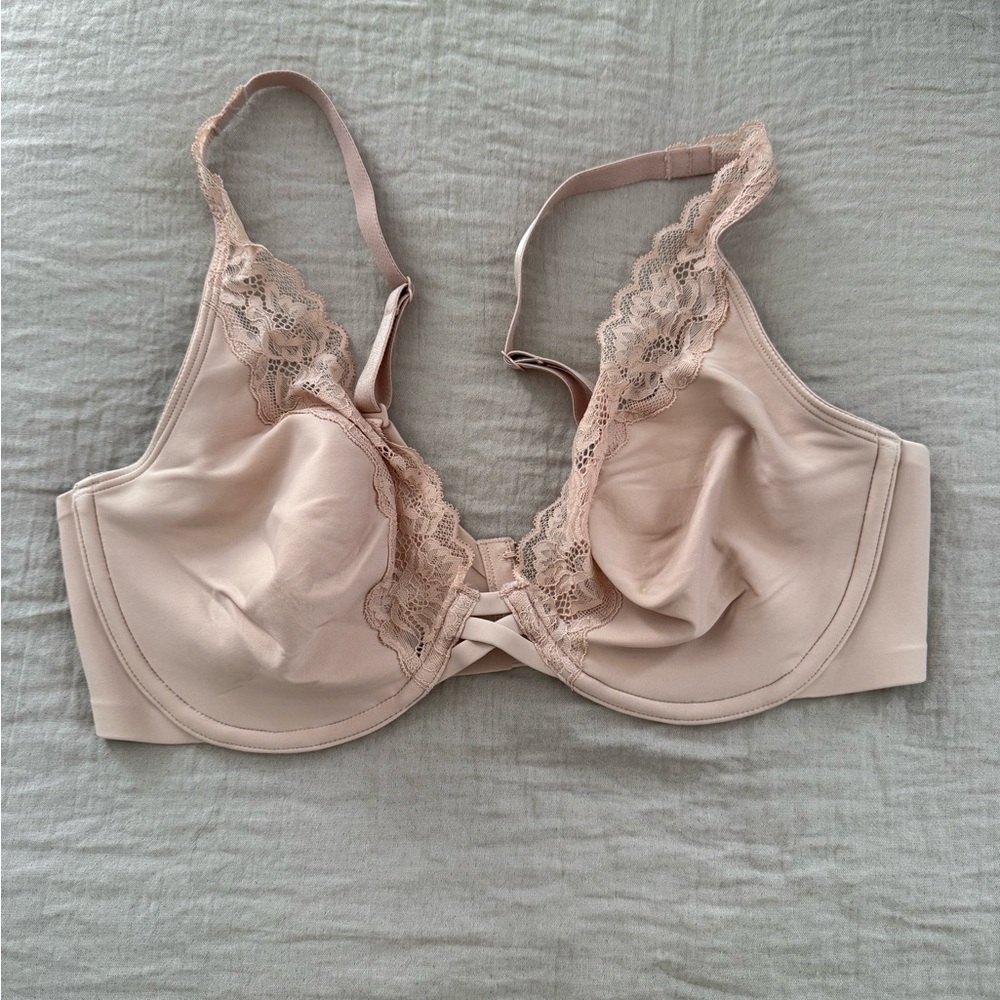 Soma Lace Trimmed Bra in Light Pink